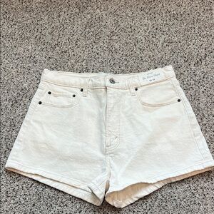 A&F The Mom Short - high rise. Size 10 (30) NWT